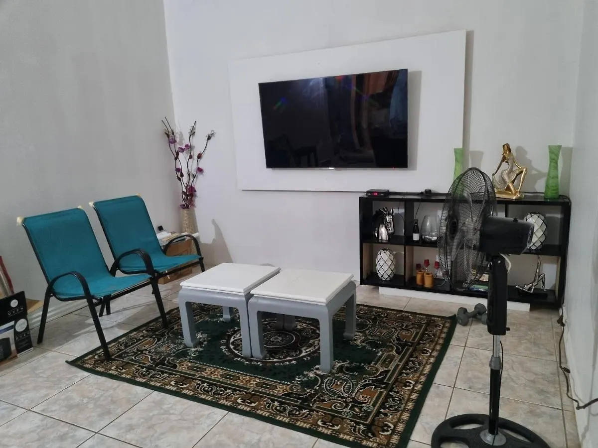 Csompo Empire Apartments & Rooms Saint Maryʼs